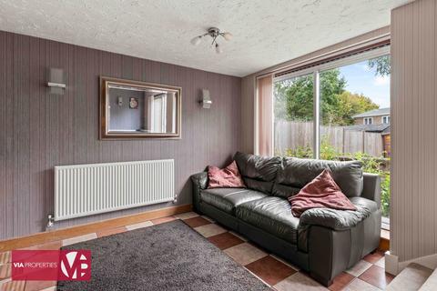 6 Broom Close, Cheshunt, Waltham Cross, EN7 6DD