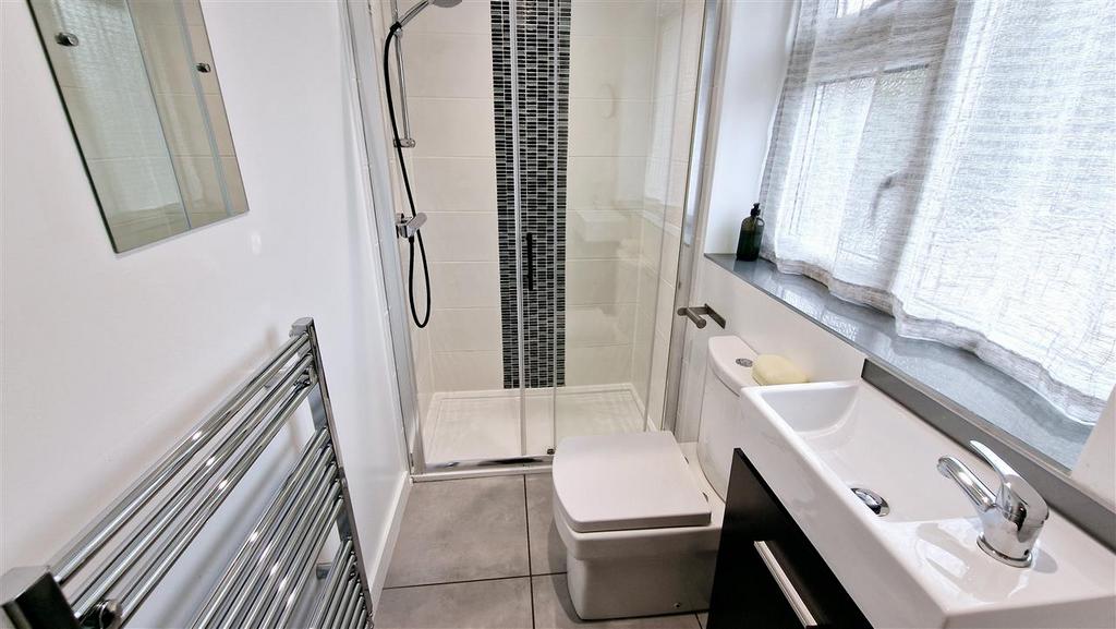 En Suite Shower Room