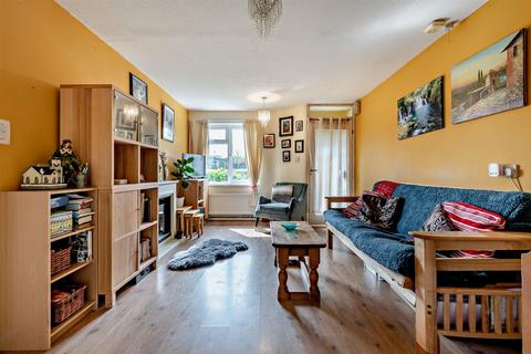 2 bedroom bungalow for sale, Braunston Road, Oakham, Rutland