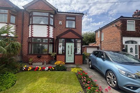 3 bedroom semi-detached house for sale, Bradwell Avenue, Stretford, M32