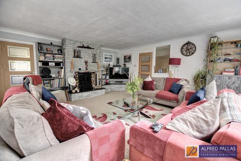 4 bedroom detached bungalow for sale, South Street, East Rainton