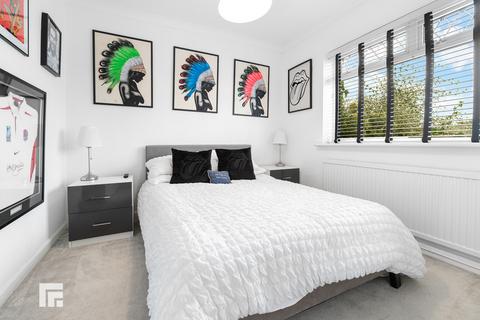 2 Bryn Castell, Radyr, Cardiff, CF15 8RA