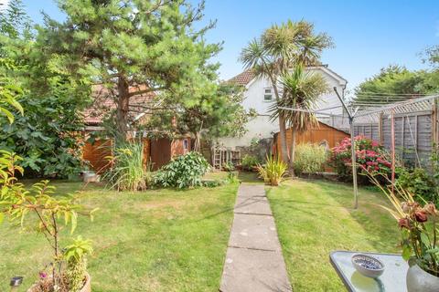 undefined, Thurnscoe Close, Reading RG6