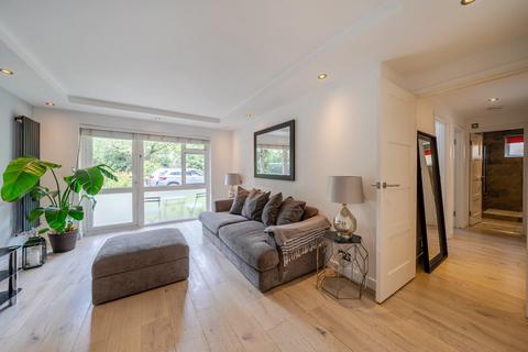 2 bedroom flat for sale, Copers Cope Road, Beckenham, BR3