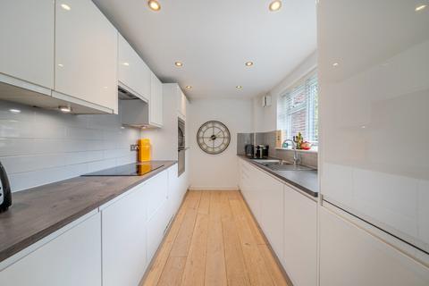 2 bedroom flat for sale, Copers Cope Road, Beckenham, BR3