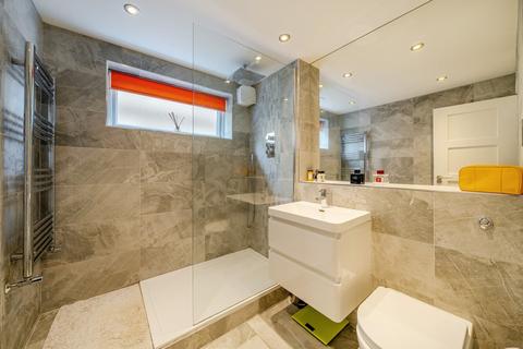 2 bedroom flat for sale, Copers Cope Road, Beckenham, BR3