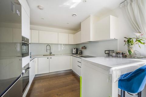 3 bedroom flat for sale, Merlin Court, Tizzard Grove, London, SE3
