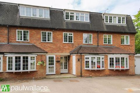 13 Brookside, Hoddesdon, EN11 8QW