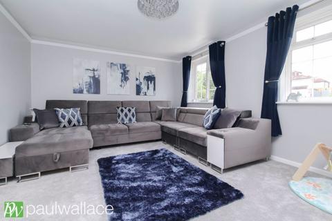 13 Brookside, Hoddesdon, EN11 8QW
