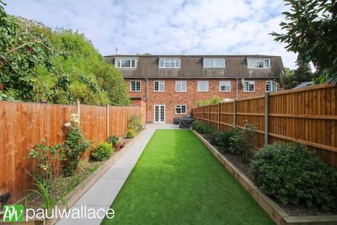 13 Brookside, Hoddesdon, EN11 8QW