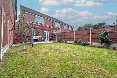 3 bedroom semi-detached house for sale, Norman Drive, TIPTON, DY4 0BF