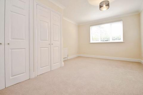 undefined, Hanover Court, 432 Uxbridge Road