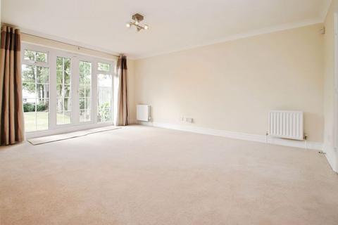 2 bedroom apartment for sale, Hanover Court, 432 Uxbridge Road