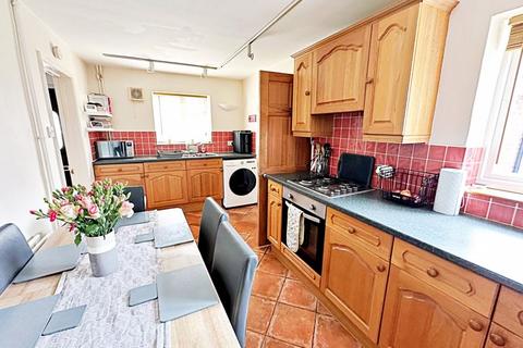 2 bedroom semi-detached house for sale, The Close, Eckington