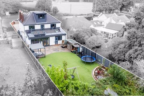 5 bedroom detached house for sale, Watling Street, Tamworth B78