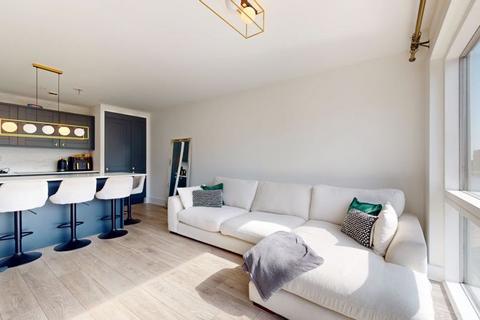 2 bedroom apartment to rent, Falcon Drive, Cardiff CF10