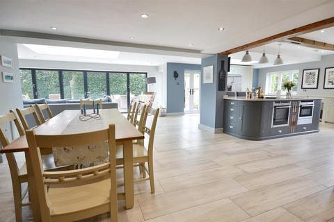 undefined, Shut Lane Head, Butterton