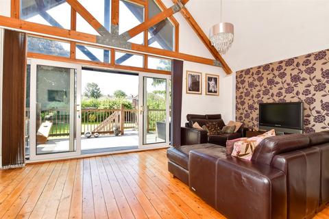 3 bedroom detached house for sale, Mill Street, East Malling, West Malling, Kent