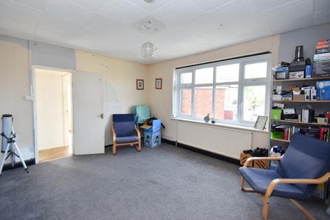18 Castleton Boulevard, Skegness, PE25 2TX