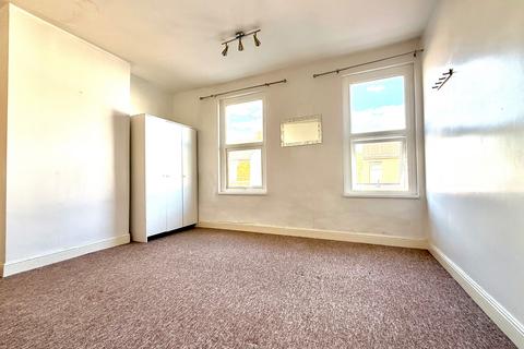 2 bedroom terraced house for sale, Swindon SN1