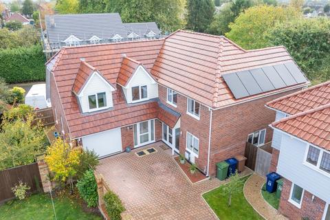 5 bedroom detached house for sale, Spire View, March, PE15