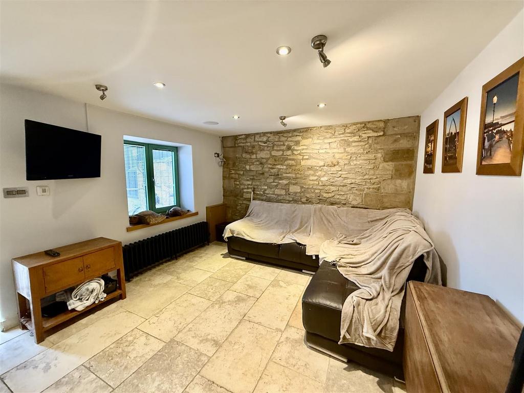 Living/dining/kitchen