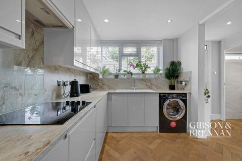 undefined, Wells Gardens, Basildon, SS14