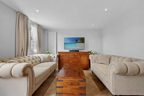 3 bedroom terraced house for sale, Wells Gardens, Basildon, Essex, SS14