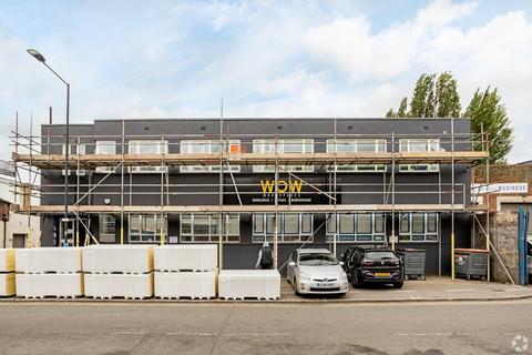 Industrial unit to rent, 284 Water Rd Wembley HA0 1HX