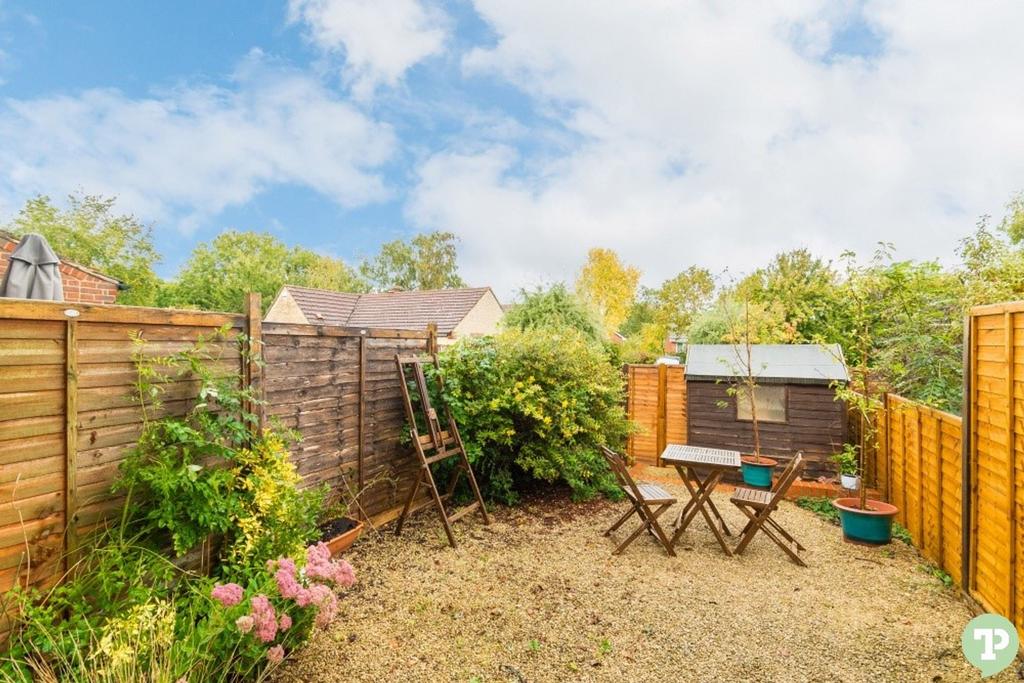 Easy maintenance garden
