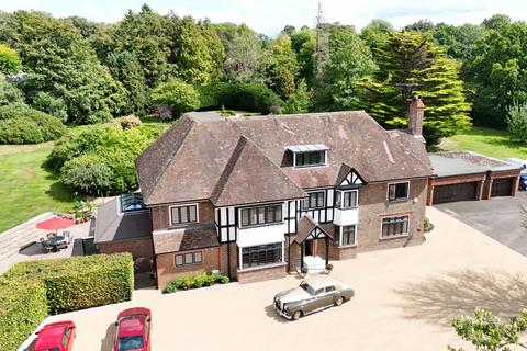6 bedroom detached house for sale, Saint Hill Road, East Grinstead RH19