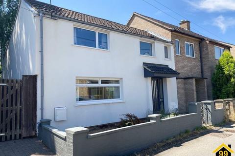 4 bedroom semi-detached house for sale, Burgess Road, Waterbeach, Cambridge, United Kingdom, CB25