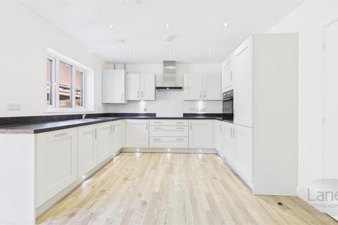 5 bedroom detached house for sale, Tigwell Place, Hoddesdon