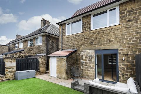 3 bedroom semi-detached house for sale, Westfield Avenue, Huddersfield HD3