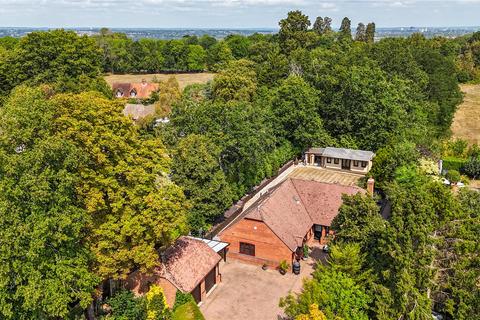 undefined, Hillside, Reading RG7