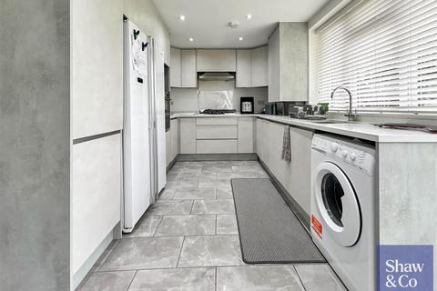 3 bedroom terraced house for sale, Westbrook Road, Hounslow TW5
