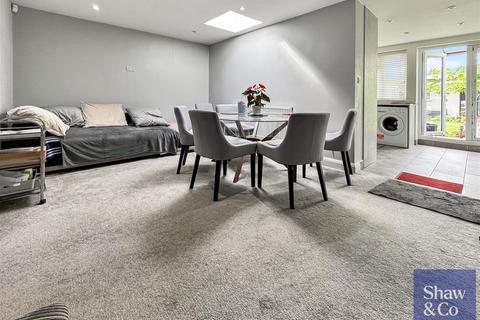 106 Westbrook Road, Hounslow, TW5 0NQ