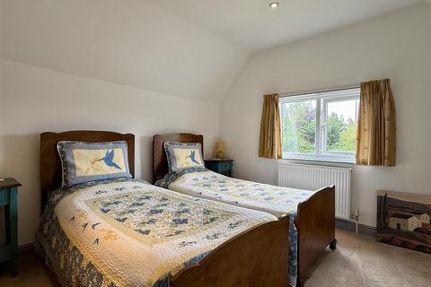 1 Court View, Allensmore, Hereford, HR2 9AE