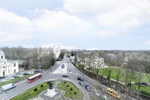 5 bedroom apartment to rent, St Johns Wood, London
