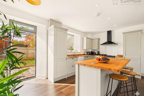 4 bedroom character property for sale, OLD WORKHOUSE DRIVE, SOUTH MOLTON EX36