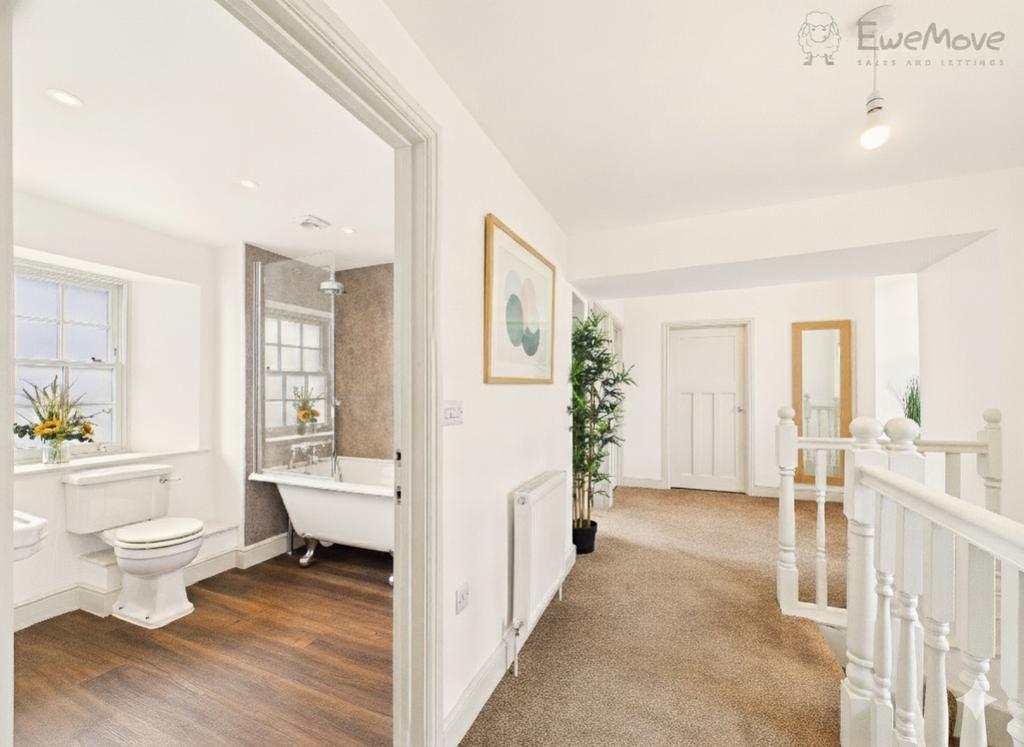 Landing & Bathroom