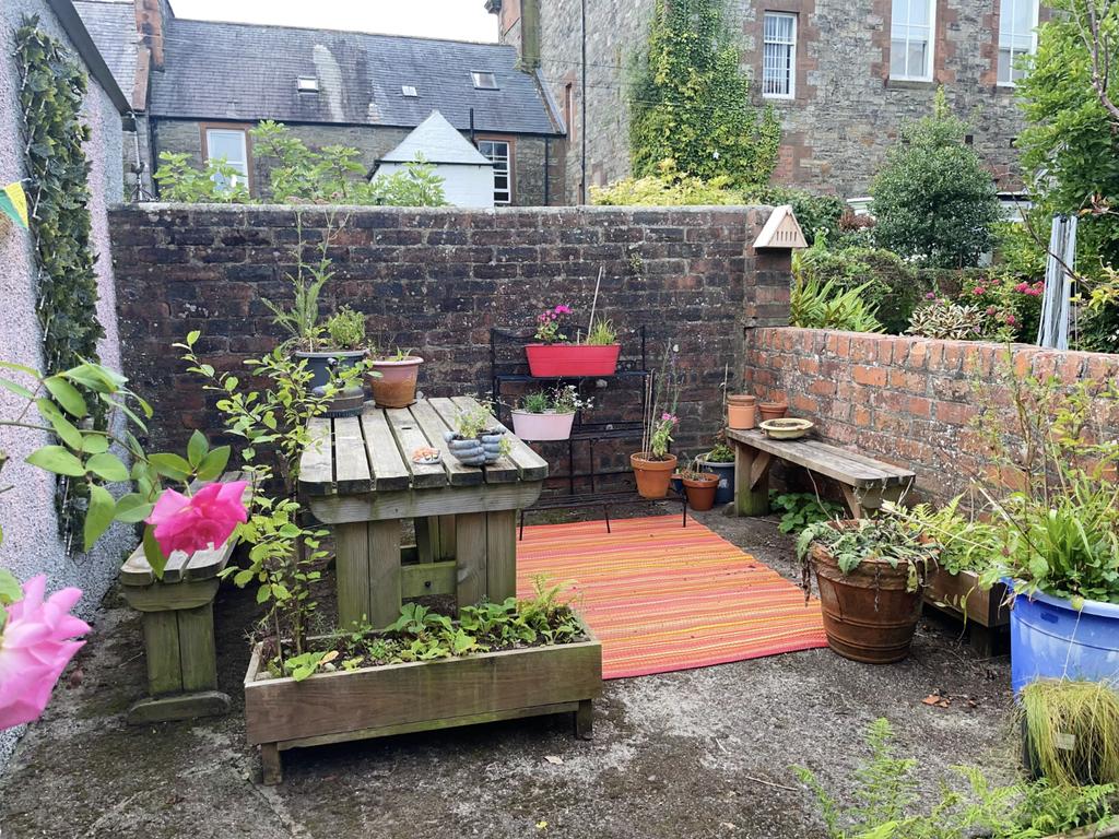 3 Mews Lane, Kirkcudbright - Williamson and Henry