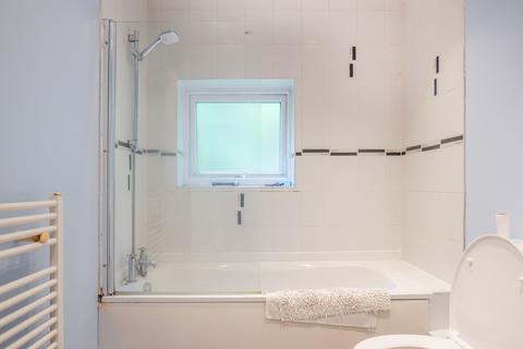 2 bedroom flat for sale, Thelwall New Road, Grappenhall WA4