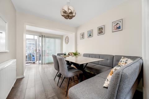 3 bedroom semi-detached house for sale, New Kitchen on Klondyke Way, Asfordby, LE14 3TW