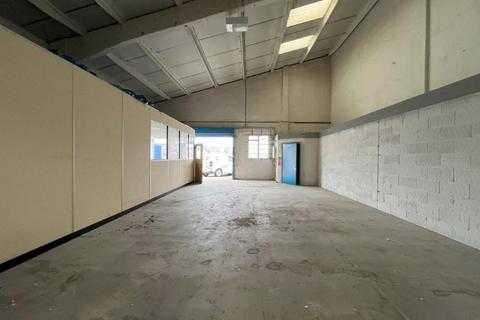 Warehouse to rent, Wharfedale Rd Ipswich IP1 4JP