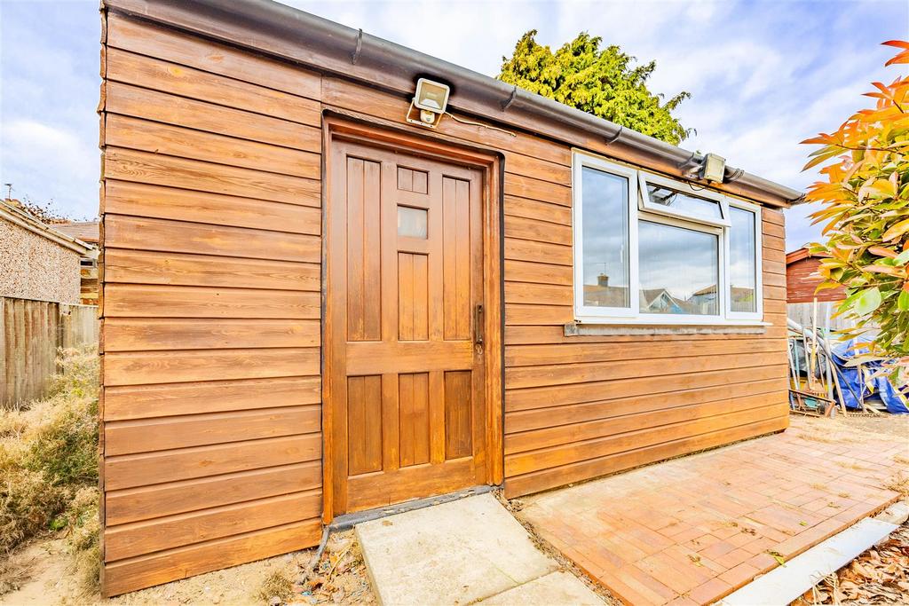 Outbuilding/Shed