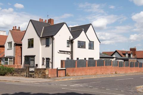 Walton Road, Chesterfield S40