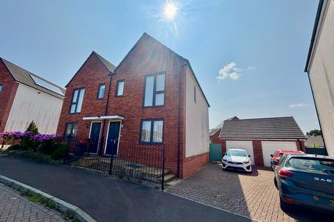 Cinders Crescent, Cinderford, GL14 2GB