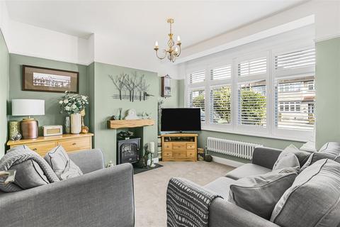 5 Sunbury Road, Sutton, SM3 9AR