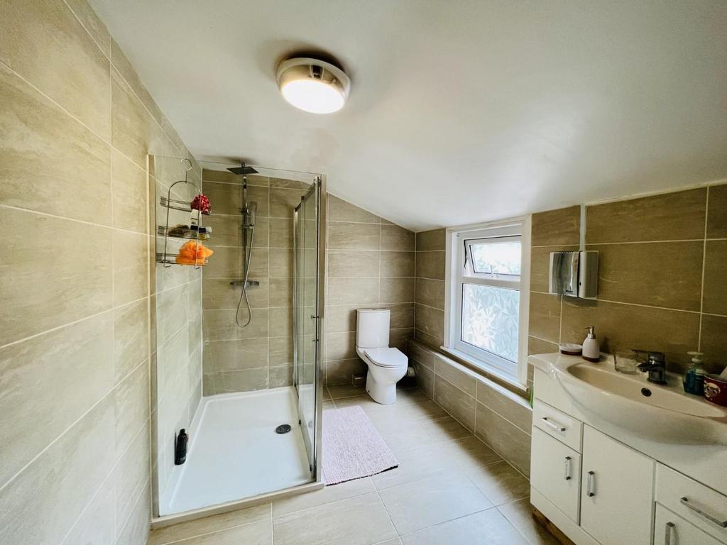 Bathroom.jpeg